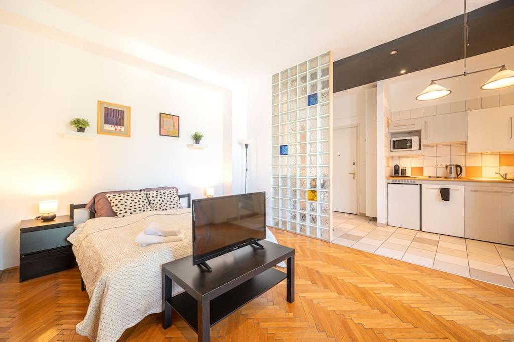 בודפשט Cozy Comfort Near The Market מראה חיצוני תמונה